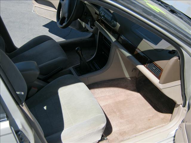 Nissan Altima 1995 photo 5