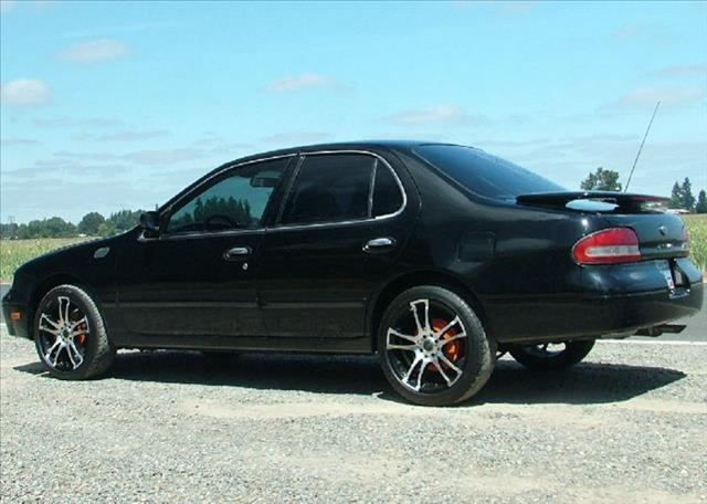 Nissan Altima 1996 photo 3
