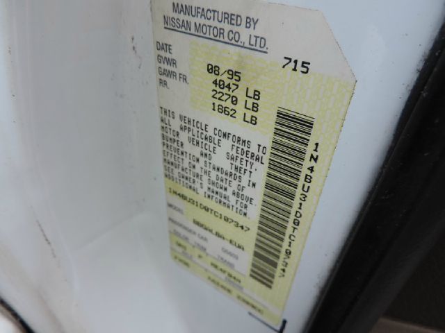 Nissan Altima 1996 photo 7