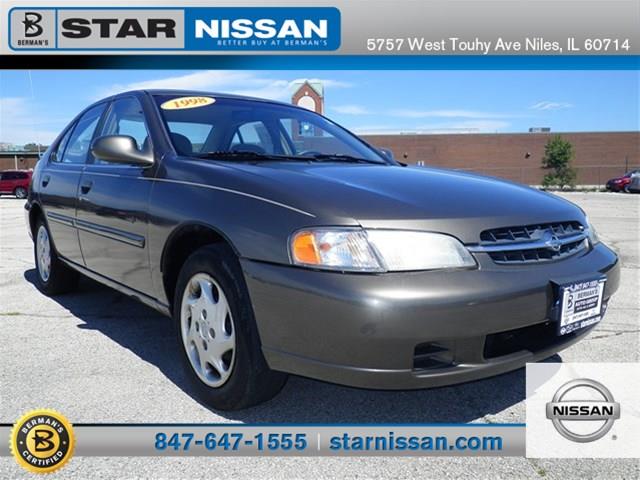 Nissan Altima 1998 photo 1