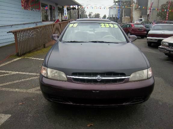 Nissan Altima 1998 photo 2