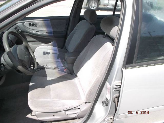 Nissan Altima 1998 photo 2