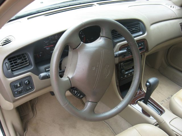 Nissan Altima 1999 photo 1