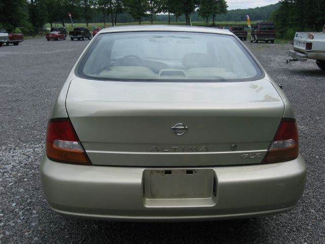 Nissan Altima 1999 photo 3