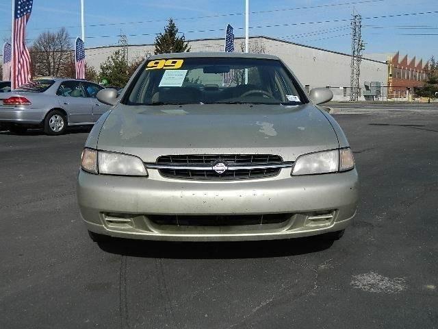 Nissan Altima 1999 photo 3