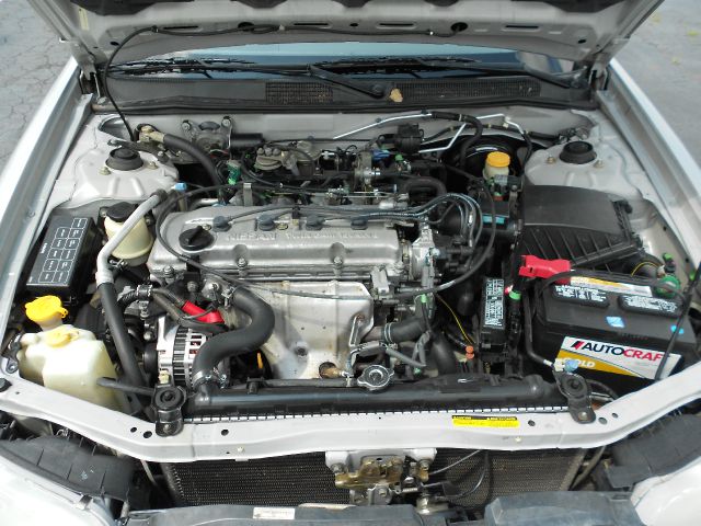 Nissan Altima 1999 photo 1