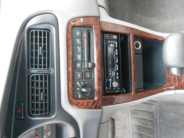 Nissan Altima 1999 photo 10