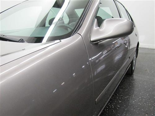 Nissan Altima 1999 photo 1