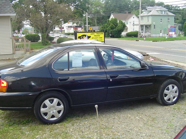 Nissan Altima Unknown Sedan