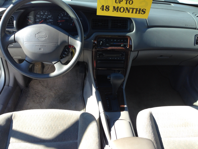 Nissan Altima 2000 photo 3
