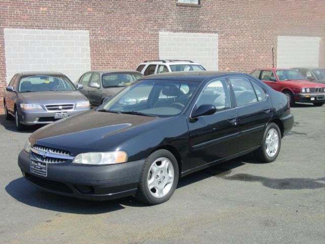 Nissan Altima 2000 photo 3