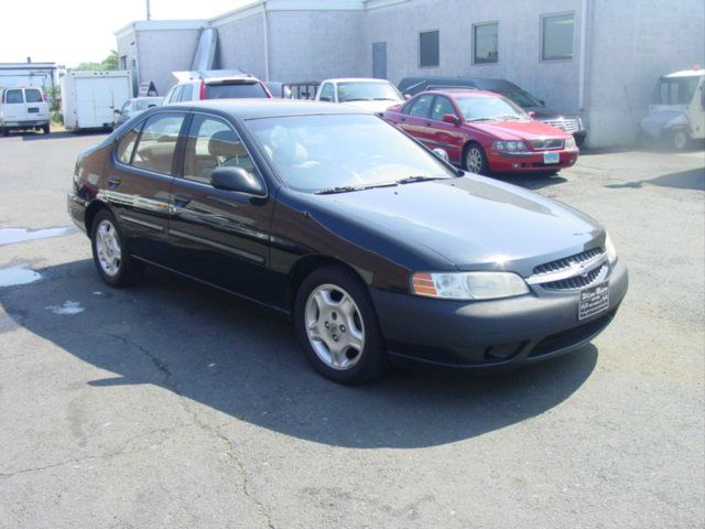 Nissan Altima 2000 photo 5