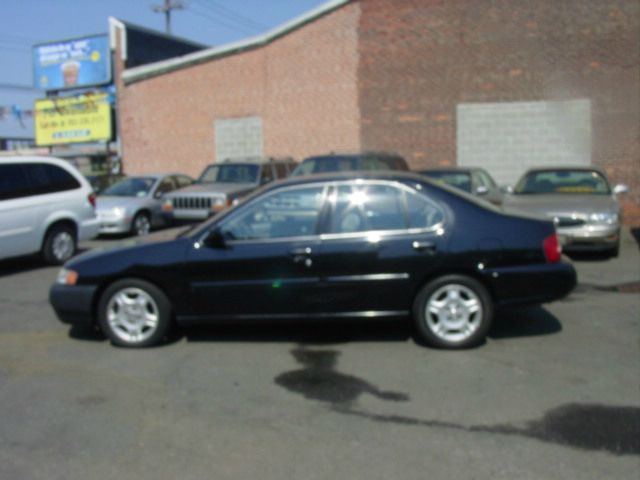 Nissan Altima 2000 photo 9