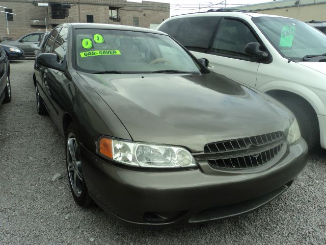 Nissan Altima 2000 photo 4