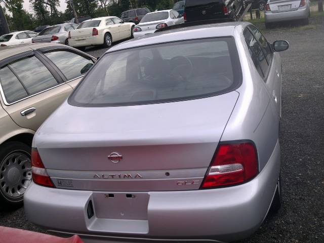 Nissan Altima 2001 photo 3