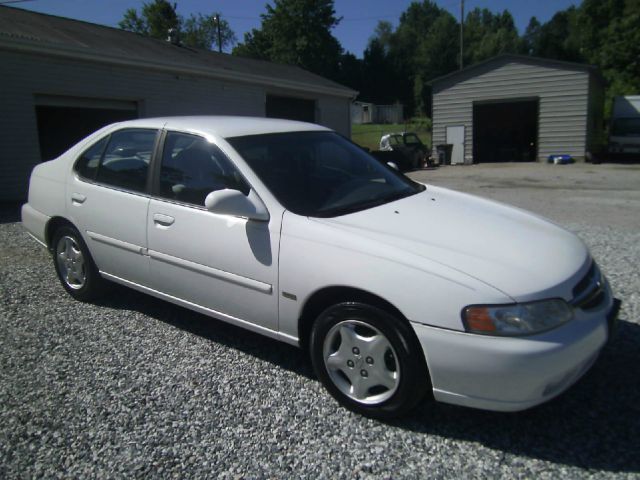 Nissan Altima 6 Speed Transmision Sedan
