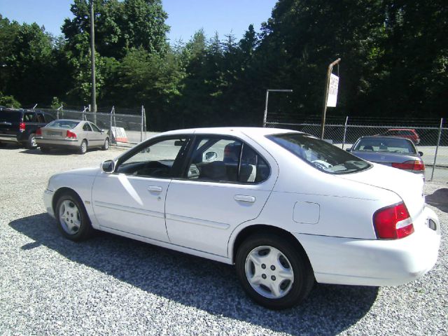 Nissan Altima 2001 photo 3