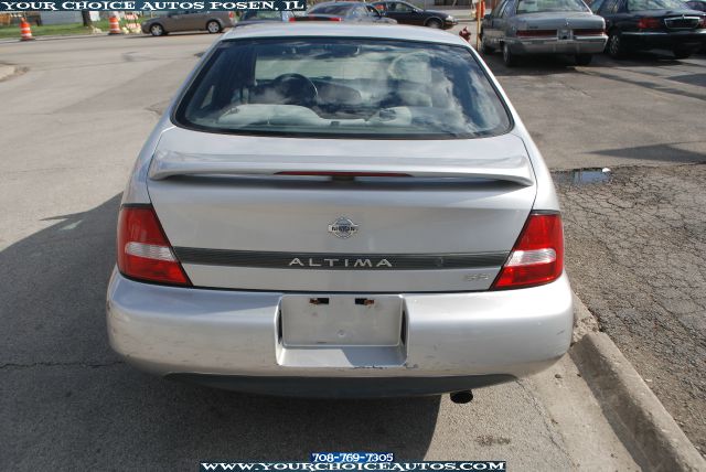 Nissan Altima 2001 photo 3