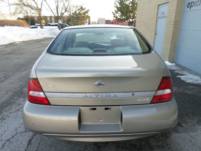 Nissan Altima 2001 photo 3
