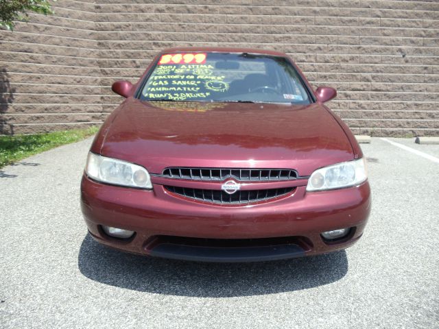 Nissan Altima 2001 photo 6