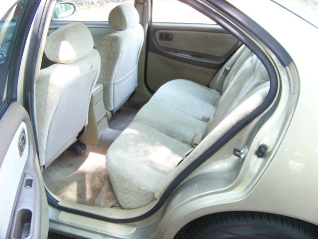 Nissan Altima 2001 photo 2