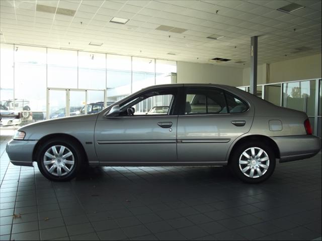 Nissan Altima 2001 photo 2