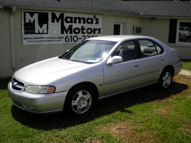 Nissan Altima 2001 photo 4