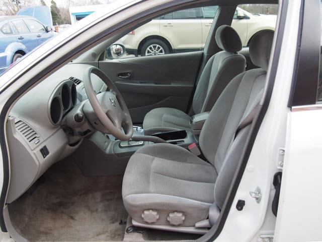 Nissan Altima 2002 photo 4
