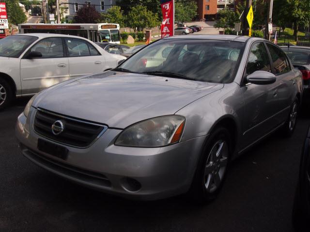Nissan Altima 2002 photo 4