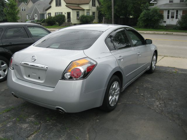 Nissan Altima GS-R Sedan