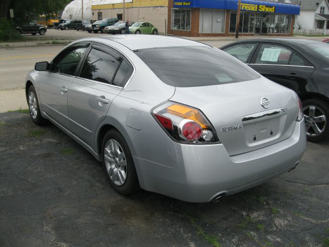 Nissan Altima 2002 photo 4