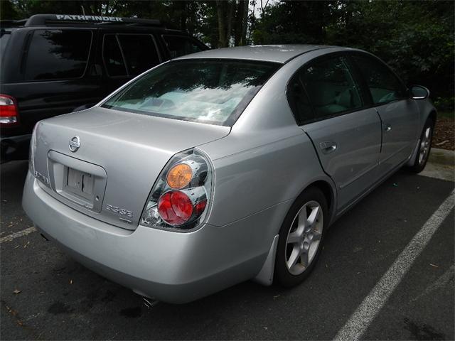 Nissan Altima 2002 photo 1