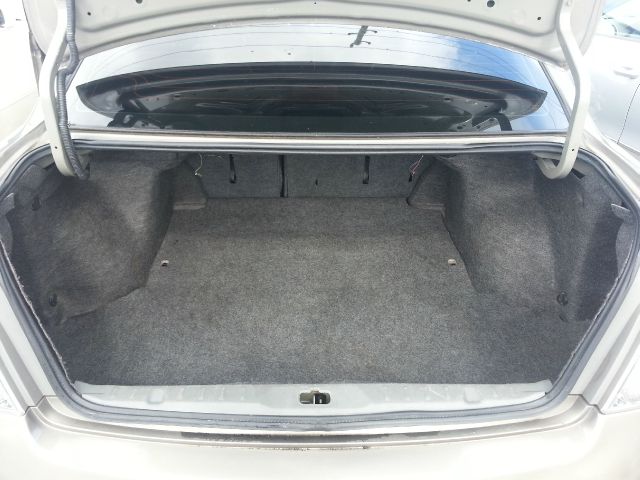 Nissan Altima Pickupslt Quad Cab SWB 4WD 4x4 Truck Sedan