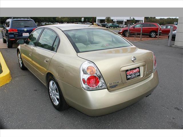 Nissan Altima 2002 photo 2
