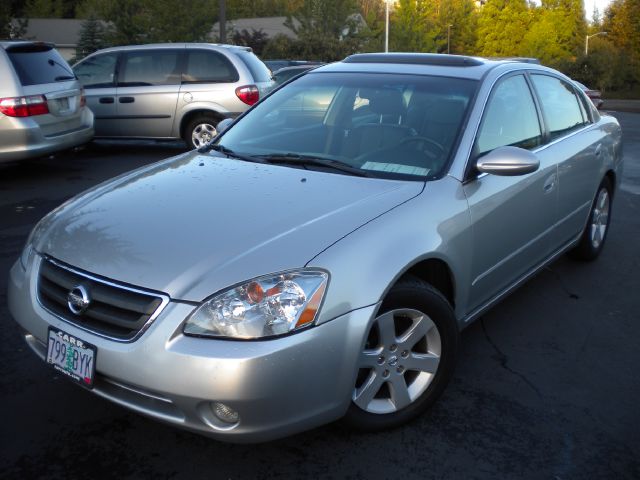 Nissan Altima 2002 photo 2