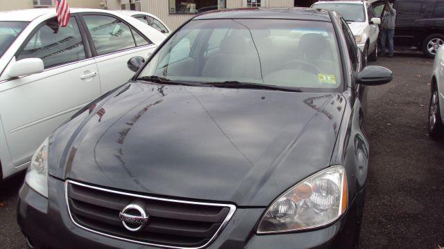 Nissan Altima GS-R Sedan