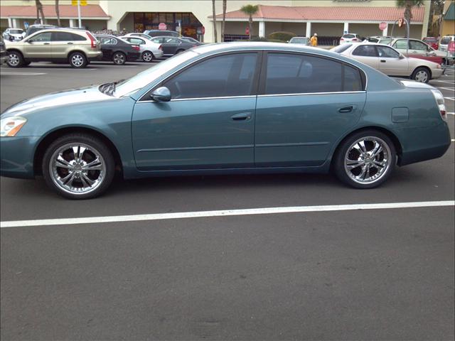 Nissan Altima 2002 photo 1