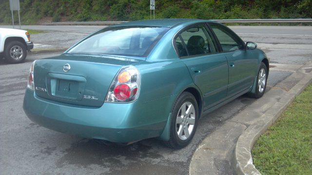 Nissan Altima 2002 photo 1
