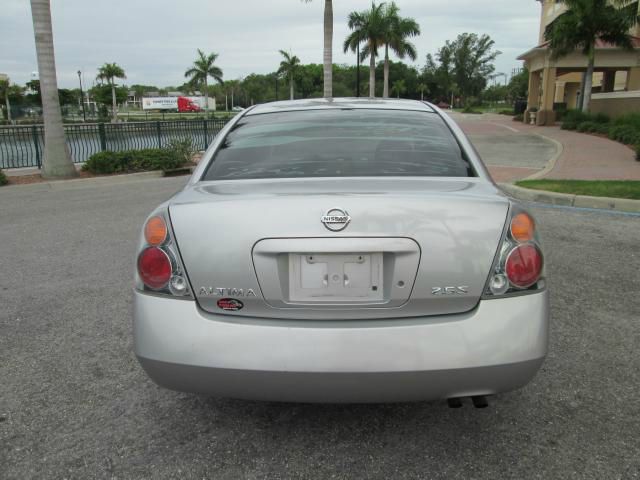 Nissan Altima 2002 photo 3