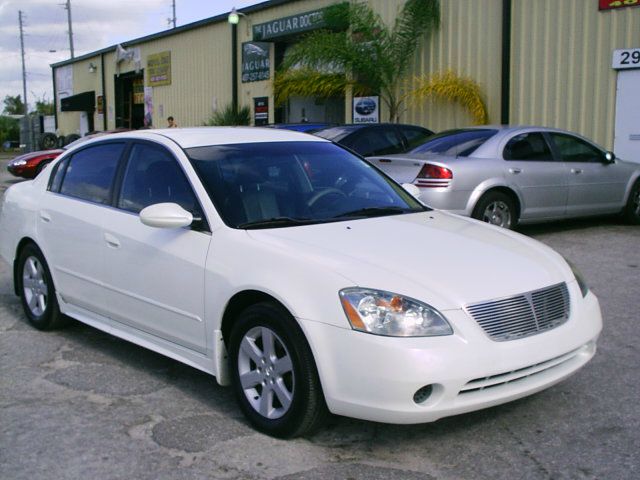 Nissan Altima 2002 photo 4