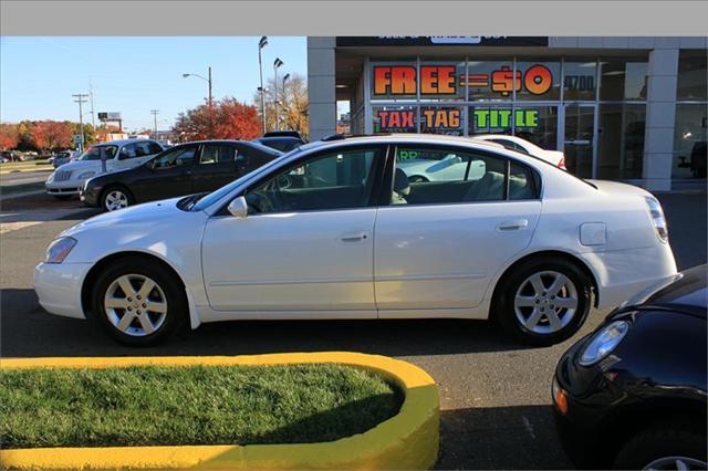 Nissan Altima 2002 photo 1