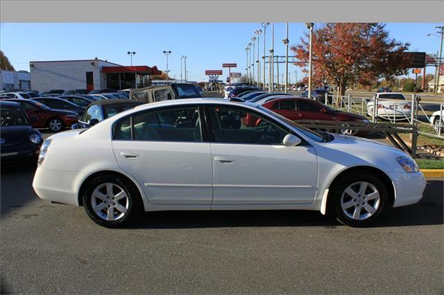 Nissan Altima 2002 photo 5