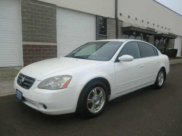 Nissan Altima 2002 photo 1