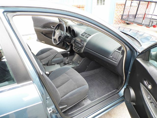 Nissan Altima 2002 photo 1