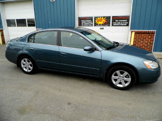 Nissan Altima 2002 photo 2