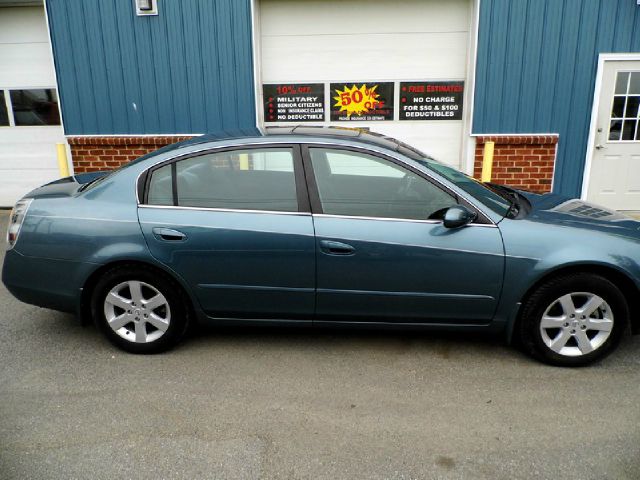 Nissan Altima 2002 photo 4