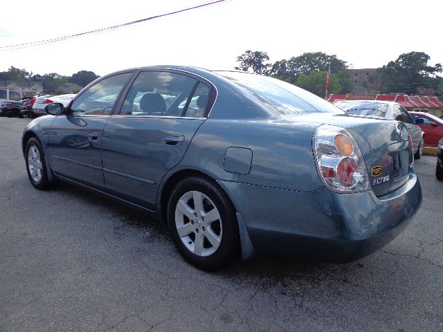Nissan Altima 2002 photo 1