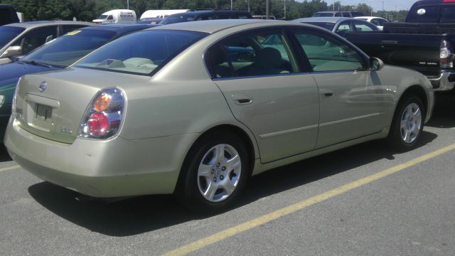 Nissan Altima 2002 photo 4
