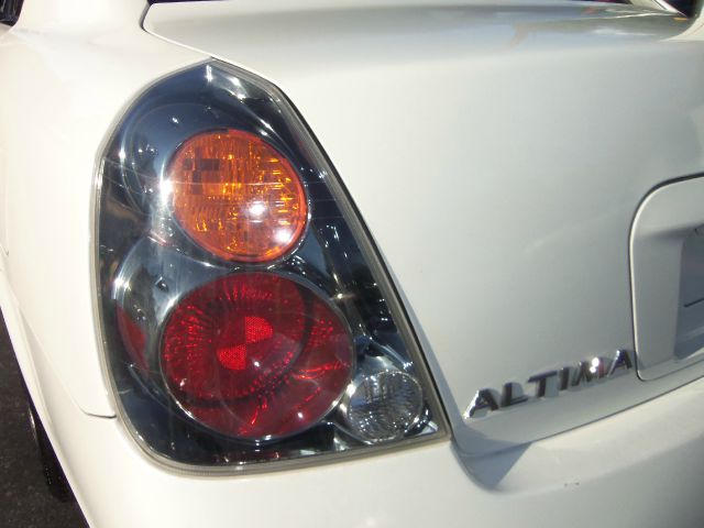 Nissan Altima 2002 photo 15