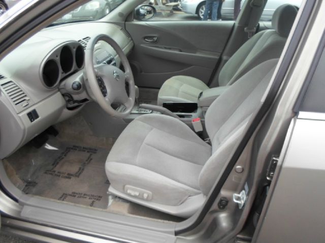 Nissan Altima 2002 photo 14